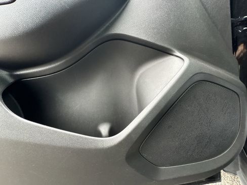 Used 2023 Chevrolet TrailBlazer LS image 25