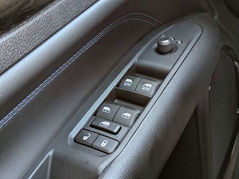 New 2026 Jeep Compass Latitude image 23