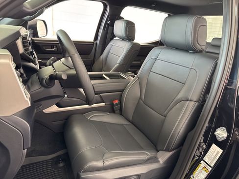 Used 2026 Toyota Tundra SR5 w/ SR5 Premium Package AWD/4WD image 15