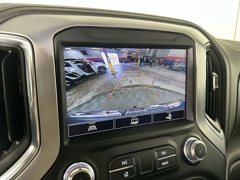 Used 2021 GMC Sierra 1500 SLT w/ SLT Convenience Package AWD/4WD image 18