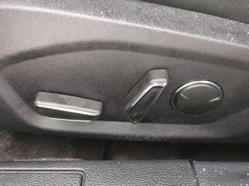 Used 2020 Ford Fusion SE image 17