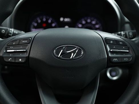Used 2023 Hyundai Kona SEL AWD/4WD image 31