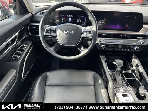 Used 2023 Kia Telluride S w/ S Sunroof Package image 3