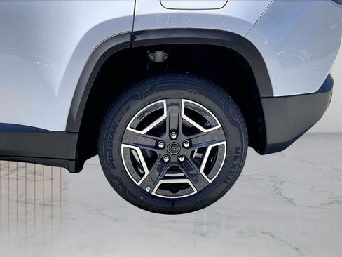 New 2026 Jeep Cherokee Laredo AWD/4WD image 32