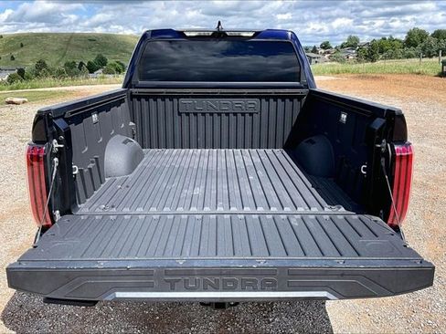 Used 2023 Toyota Tundra Limited AWD/4WD image 7