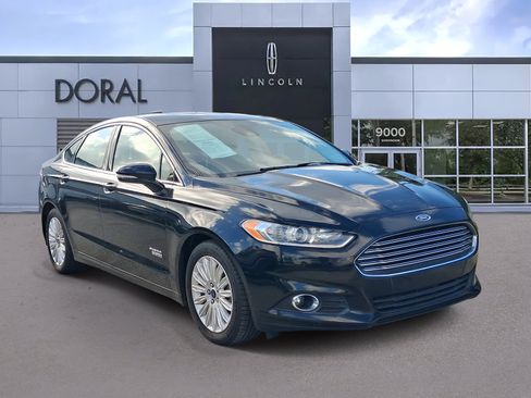 Used 2016 Ford Fusion Energi SE w/ Driver Assist Package FWD image 1