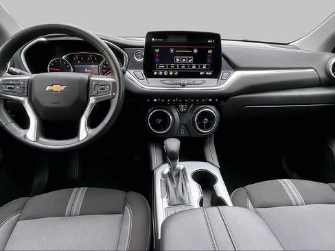 Used 2025 Chevrolet Blazer LT AWD/4WD image 27