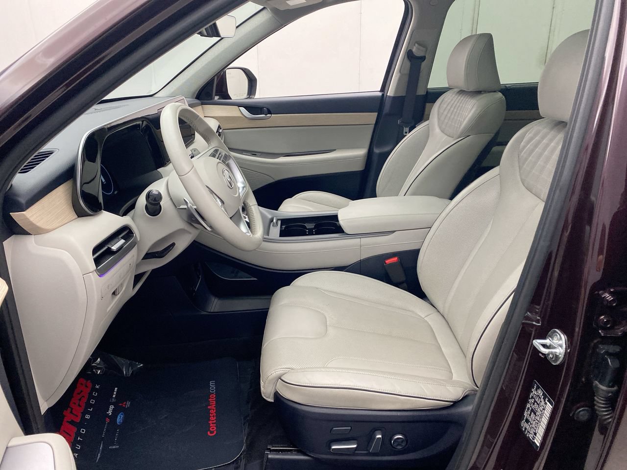 Used 2024 Hyundai Palisade Limited AWD/4WD image 14