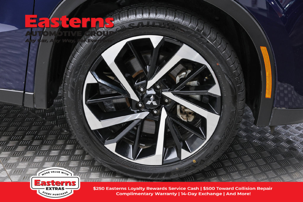 Used 2023 Mitsubishi Outlander SE AWD/4WD image 33