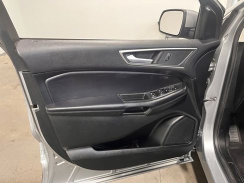 Used 2023 Ford Edge SEL image 24
