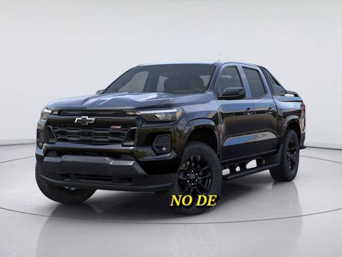 New 2026 Chevrolet Colorado Z71 w/ Midnight Edition AWD/4WD image 6