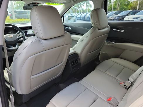 Used 2020 Cadillac XT4 Premium Luxury image 12