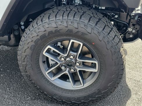 New 2026 Jeep Gladiator Mojave AWD/4WD image 8