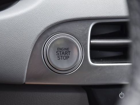 Used 2024 Hyundai Palisade SEL FWD image 19