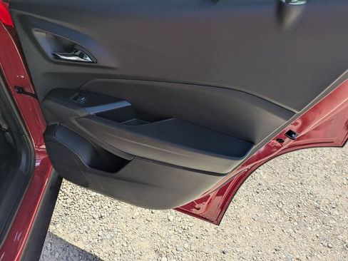 New 2026 Chevrolet Trax RS w/ Sunroof Package FWD image 28