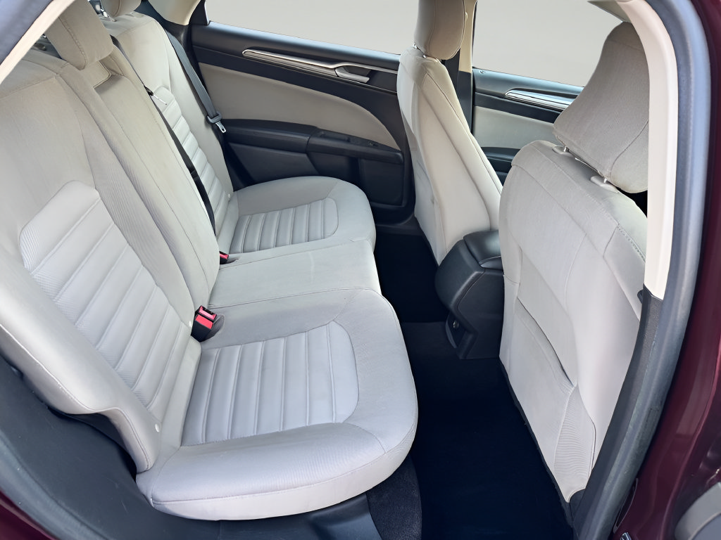 Used 2017 Ford Fusion S FWD image 27