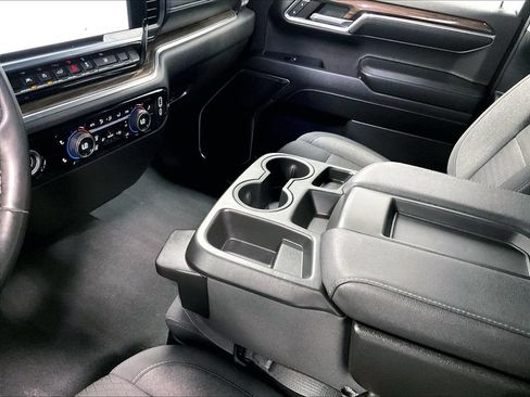Used 2024 Chevrolet Silverado 1500 LT AWD/4WD image 20
