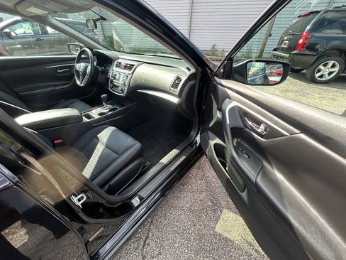 Used 2017 Nissan Altima 2.5 SV FWD image 10