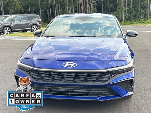 Certified 2025 Hyundai Elantra Sport FWD image 2