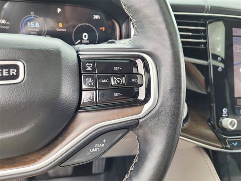 Used 2022 Jeep Grand Wagoneer Series I image 25