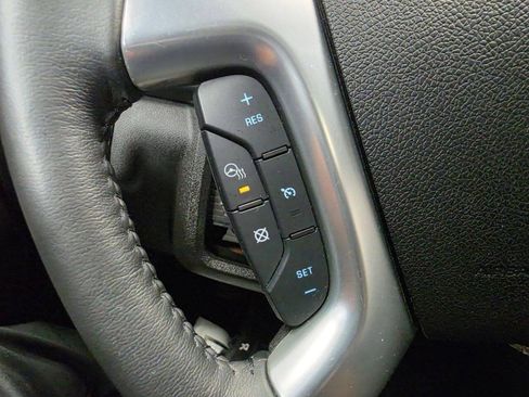 Used 2016 Chevrolet Traverse LTZ FWD image 26