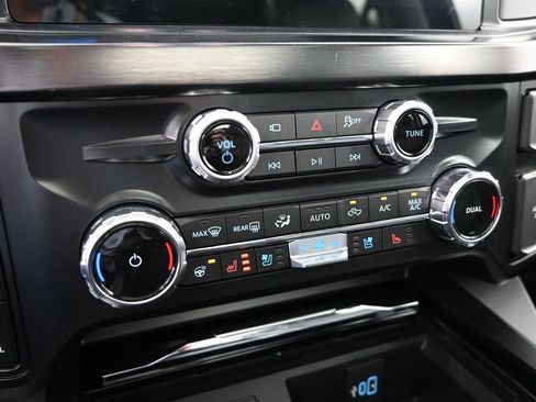 New 2026 Ford F350 Lariat w/ Black Appearance Package image 22