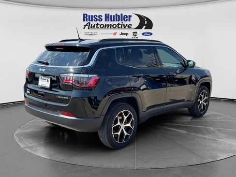 Used 2024 Jeep Compass Limited AWD/4WD image 7