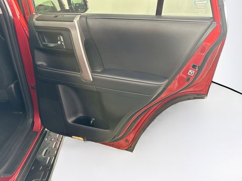 Used 2024 Toyota 4Runner SR5 image 29