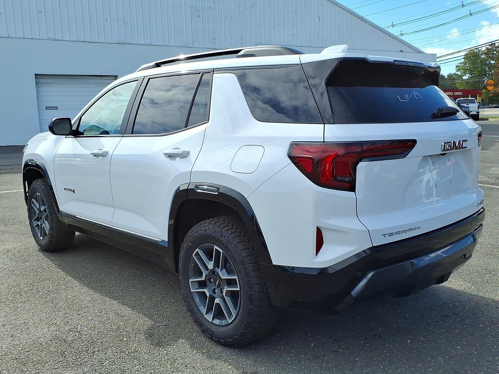 New 2027 GMC Terrain AT4 w/ Convenience Package III AWD/4WD image 4