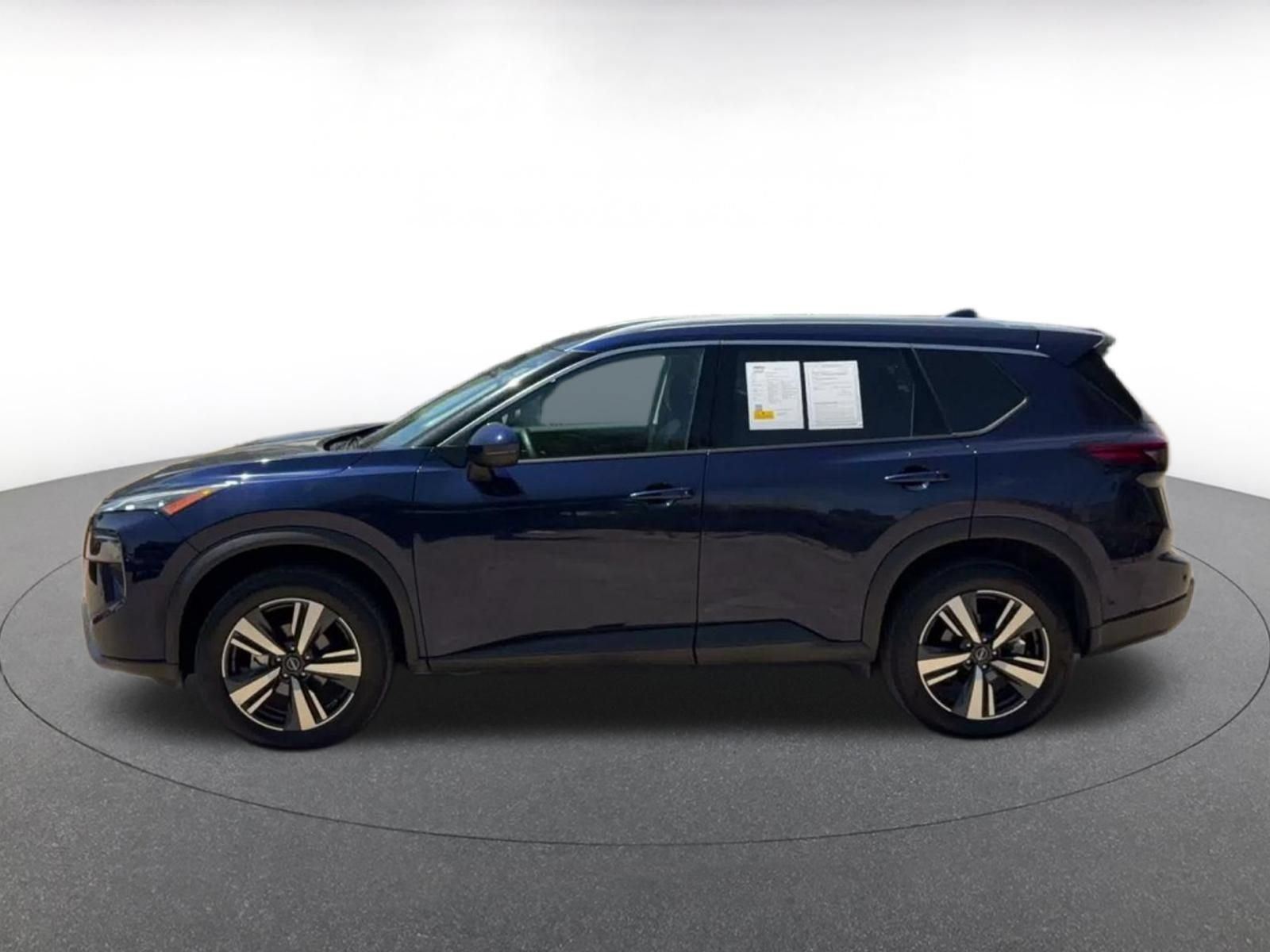 Used 2026 Nissan Rogue SL FWD image 8