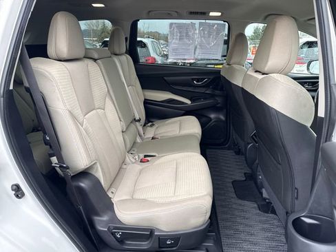Used 2025 Subaru Ascent Premium AWD/4WD image 12
