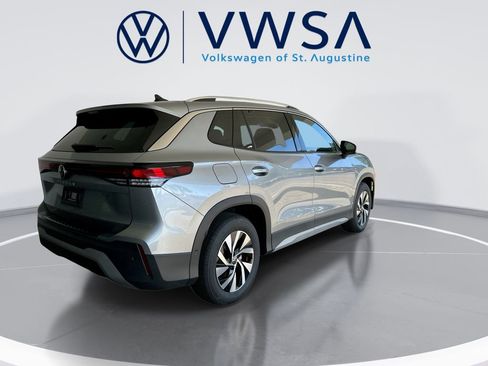 New 2026 Volkswagen Tiguan S FWD image 7