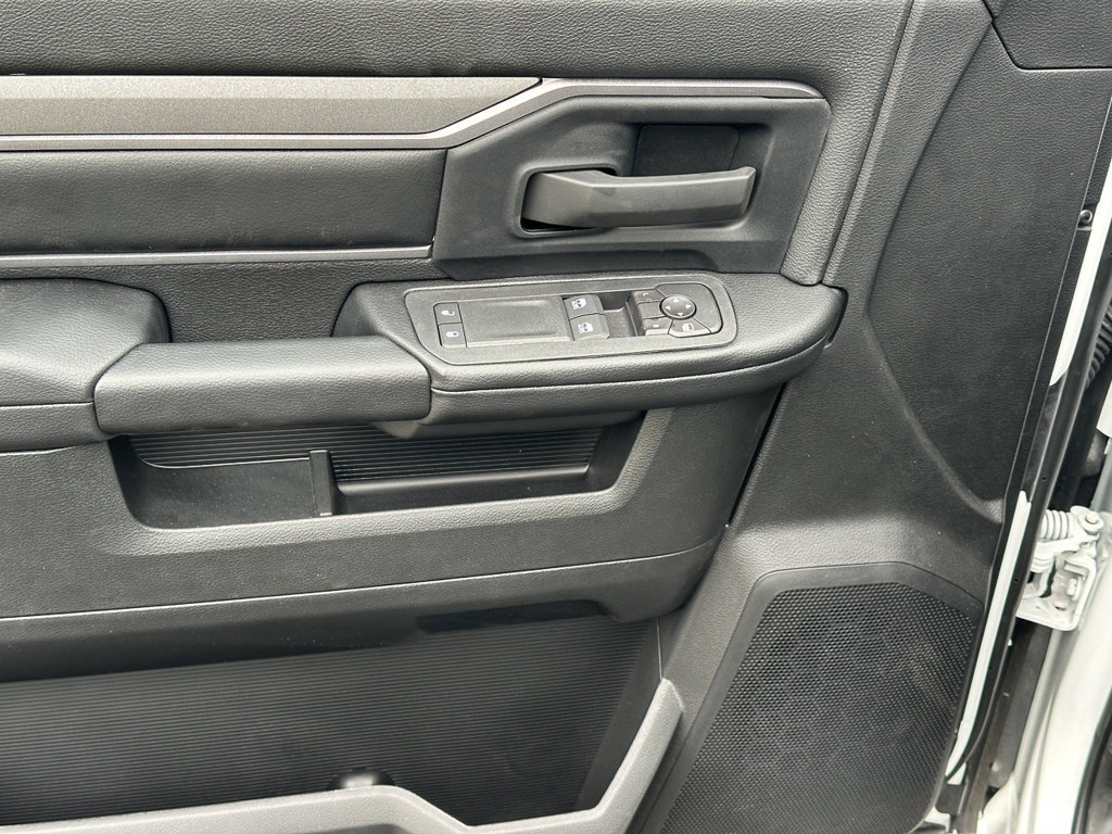New 2026 RAM 5500 Tradesman w/ Chrome Appearance Group AWD/4WD image 17