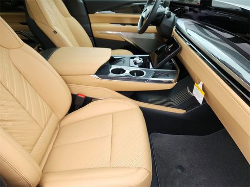 New 2025 Cadillac Escalade IQ Luxury 2 w/ LPO, Radiant Package image 9