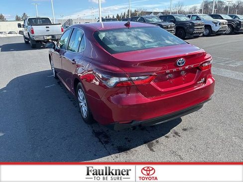 Certified 2022 Toyota Camry LE image 10