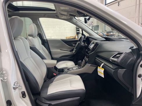 Certified 2023 Subaru Forester Premium AWD/4WD image 16
