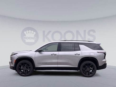 New 2026 Chevrolet Traverse RS image 2