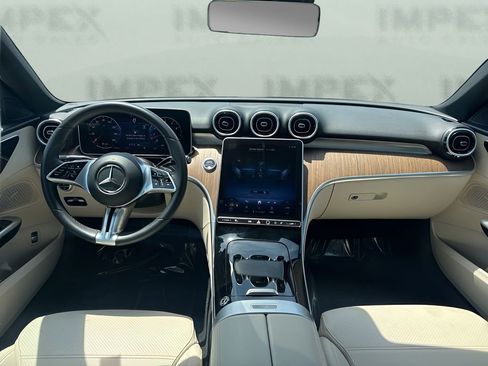 Used 2025 Mercedes-Benz C 300 Sedan image 12