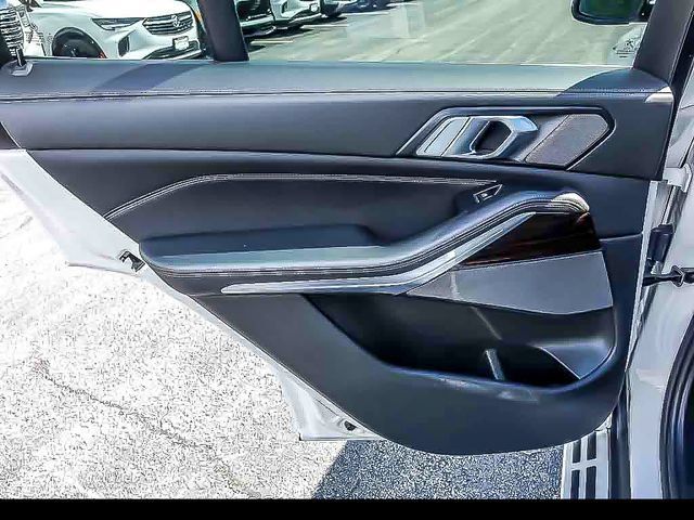 Used 2024 BMW X5 xDrive40i AWD/4WD image 27