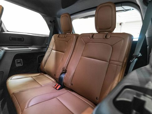 Used 2021 Lincoln Aviator Reserve w/ Equipment Group 202A AWD/4WD image 37