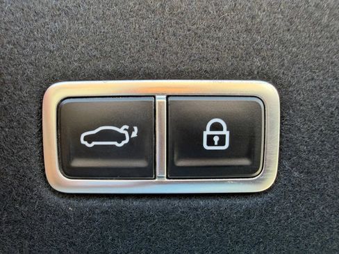 Used 2023 Hyundai Ioniq 6 Limited image 48