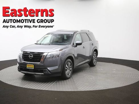 Used 2022 Nissan Pathfinder SL AWD/4WD image 55
