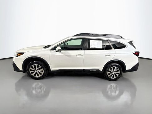 Used 2022 Subaru Outback Premium AWD/4WD image 4