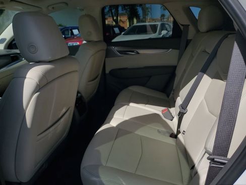 Used 2020 Cadillac XT5 Premium Luxury FWD image 13