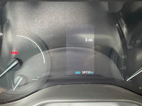 Used 2024 Toyota Sienna LE w/ LE Plus Package AWD/4WD image 21