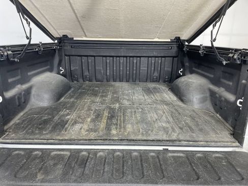 Used 2019 Toyota Tundra Limited w/ Limited Premium Package AWD/4WD image 13