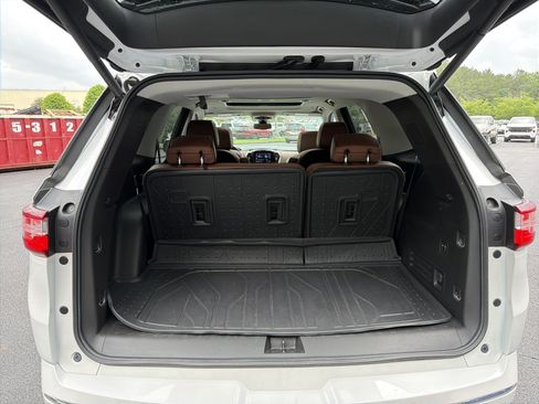Used 2020 Chevrolet Traverse High Country FWD image 18