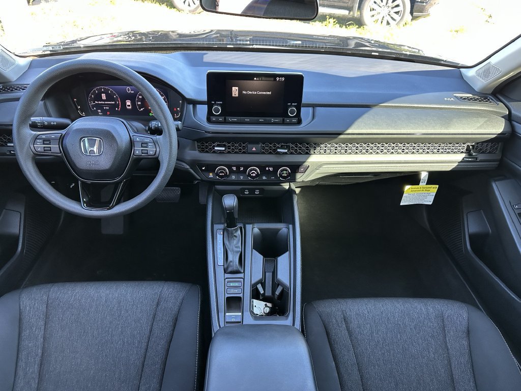 Used 2025 Honda Accord SE image 10
