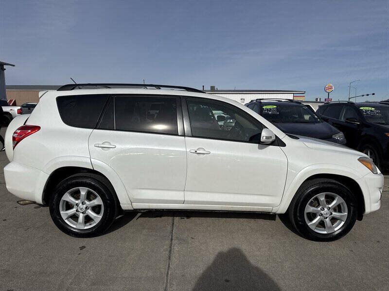Used 2011 Toyota RAV4 Limited w/ Limited Extra Value Pkg FWD image 9