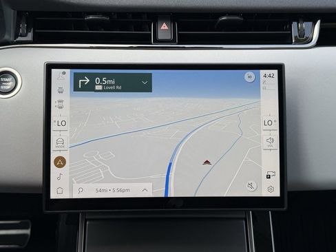 Certified 2025 Land Rover Range Rover Evoque Dynamic SE image 24